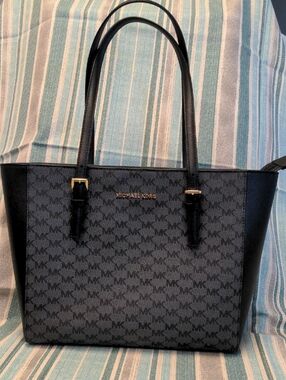 Michael Kors Tote